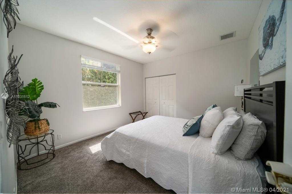 Small Image of 10668 WEST OAK MEADOW LN, Lake Worth Number 21