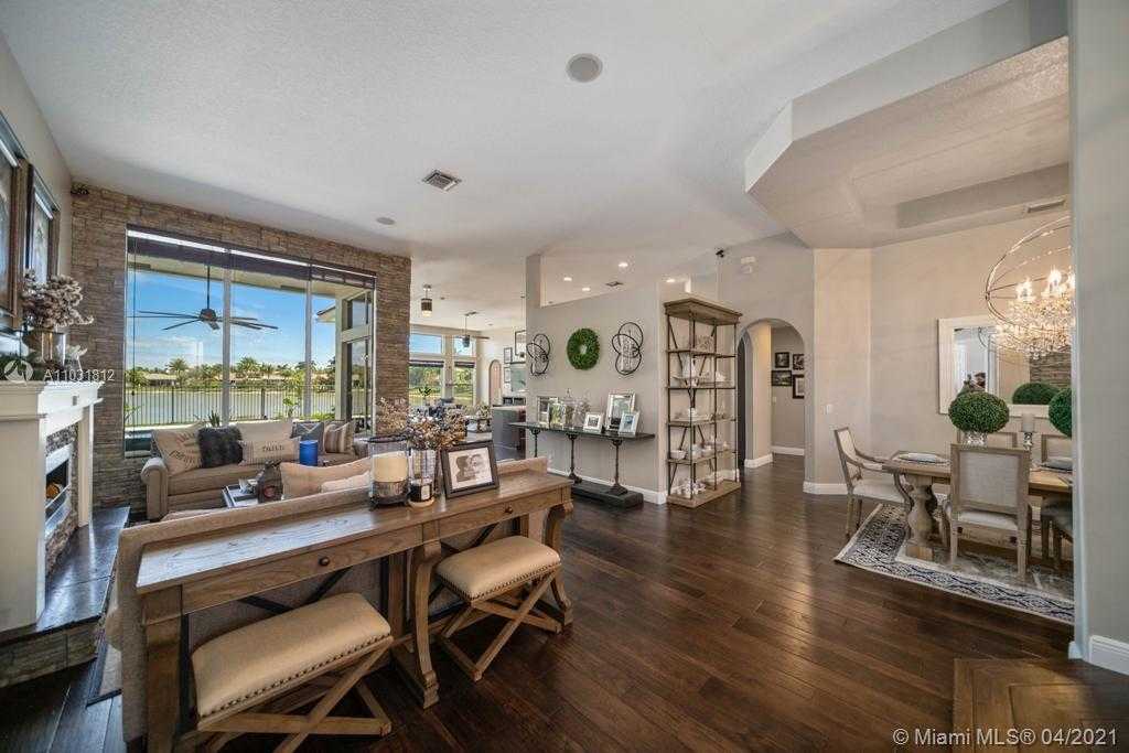 Small Image of 10668 WEST OAK MEADOW LN, Lake Worth Number 5