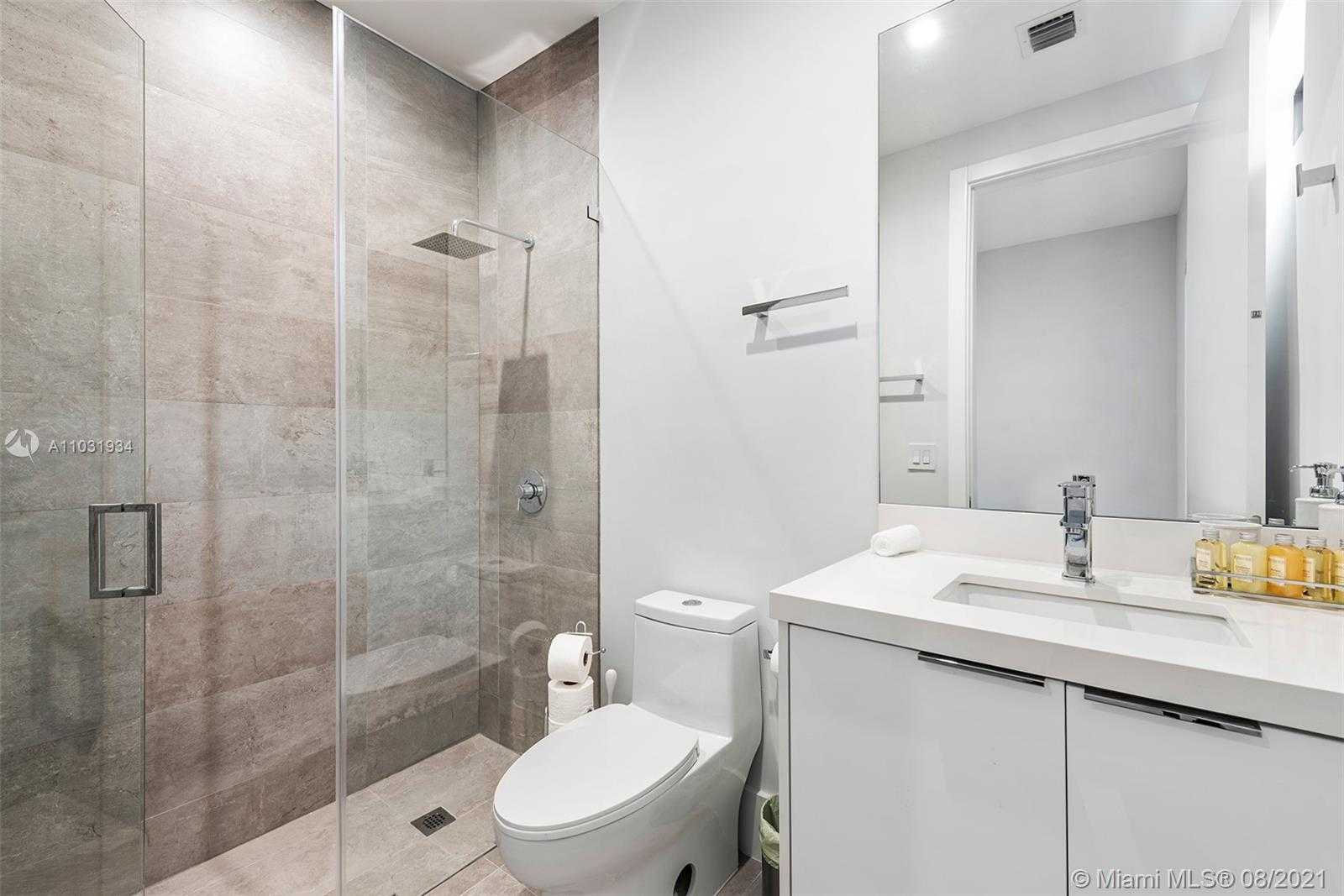 Small Image of 10 SAMANA DR, Miami Number 33