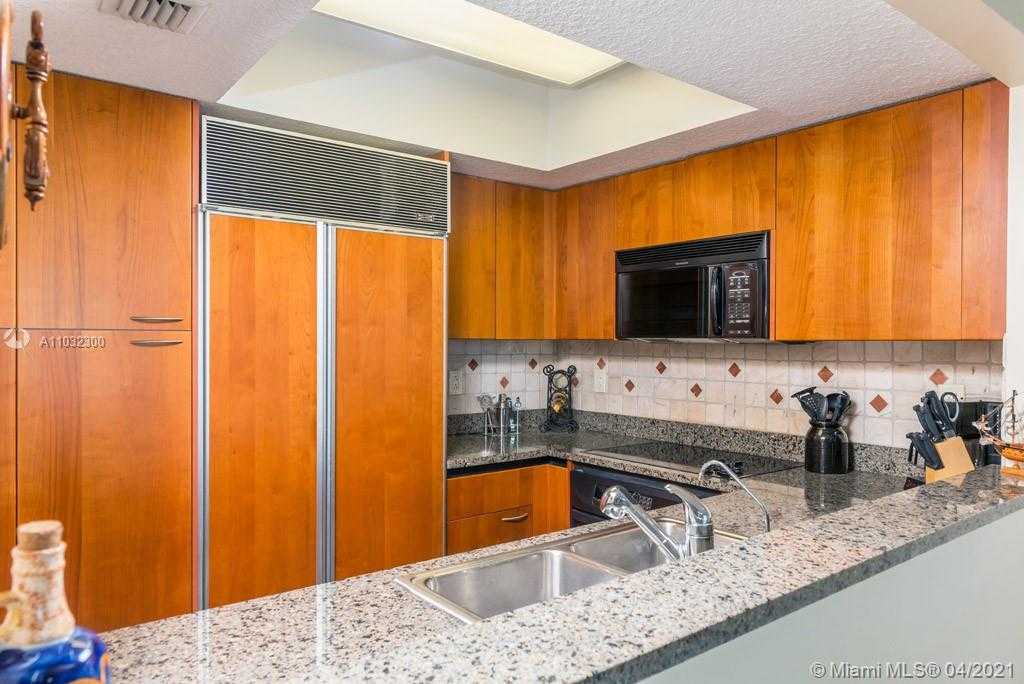 Small Image of 1500 OCEAN DR #609, Miami Beach Number 4