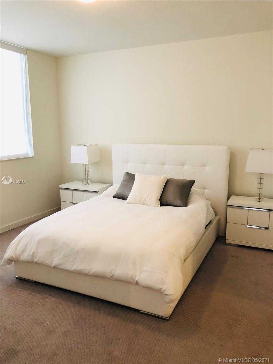 Small Image of 999 SOUTH WEST 1 AVE #2313, Miami Number 7