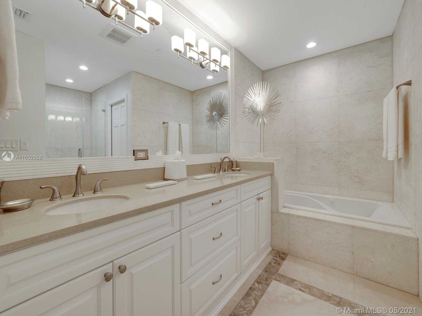 Small Image of 19126 FISHER ISLAND DR #19126, Miami Beach Number 17