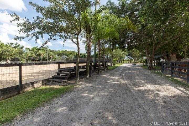 Small Image of 14996 50TH ST S, Wellington Number 43