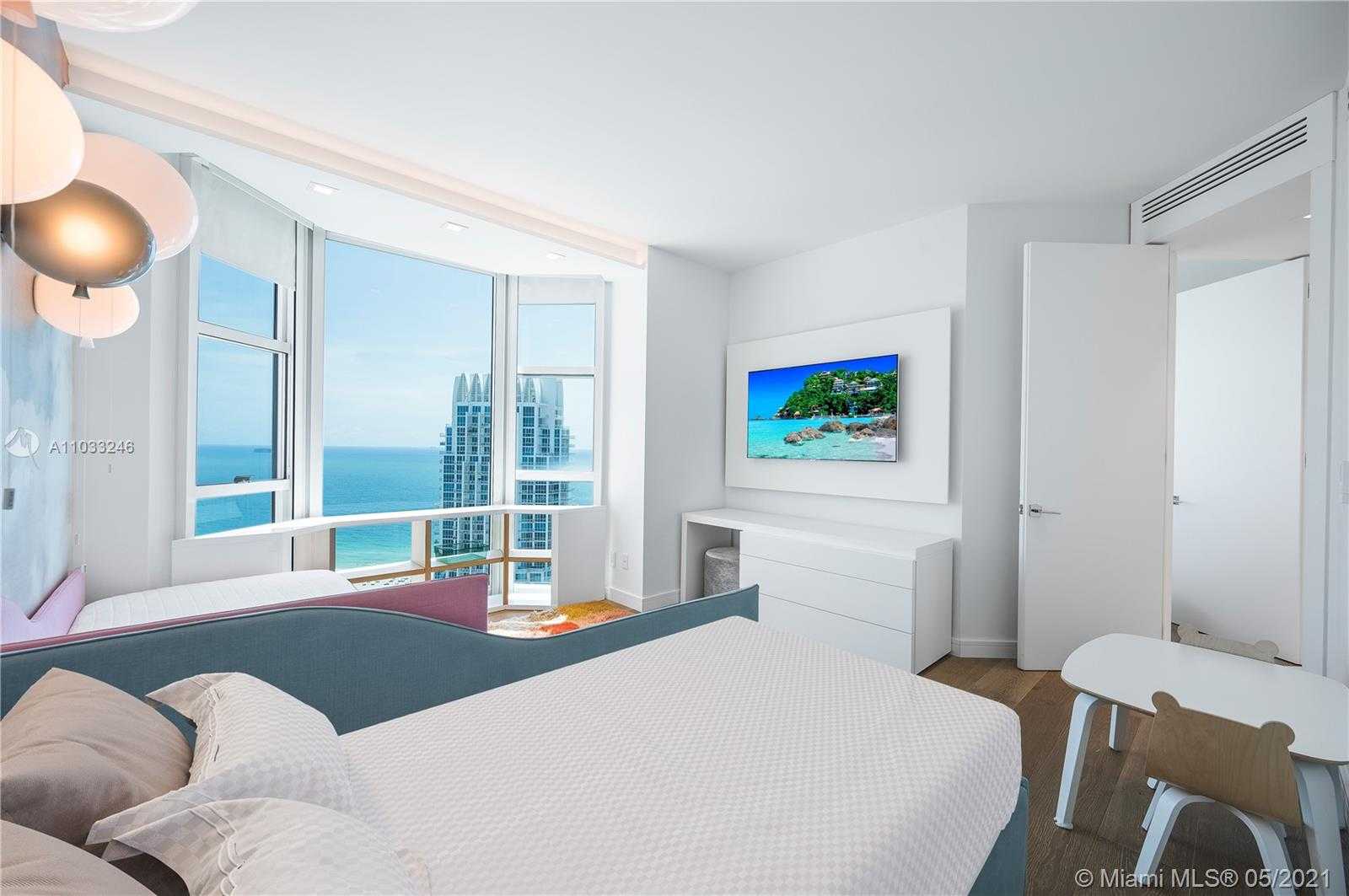 Small Image of 300 SOUTH POINTE DR #3501, Miami Beach Number 20