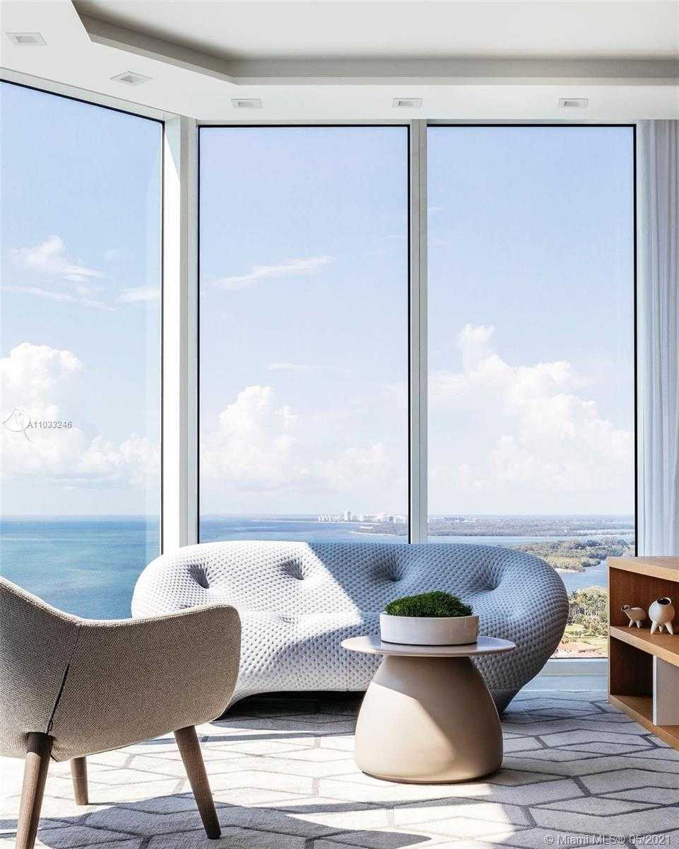 Small Image of 300 SOUTH POINTE DR #3501, Miami Beach Number 4