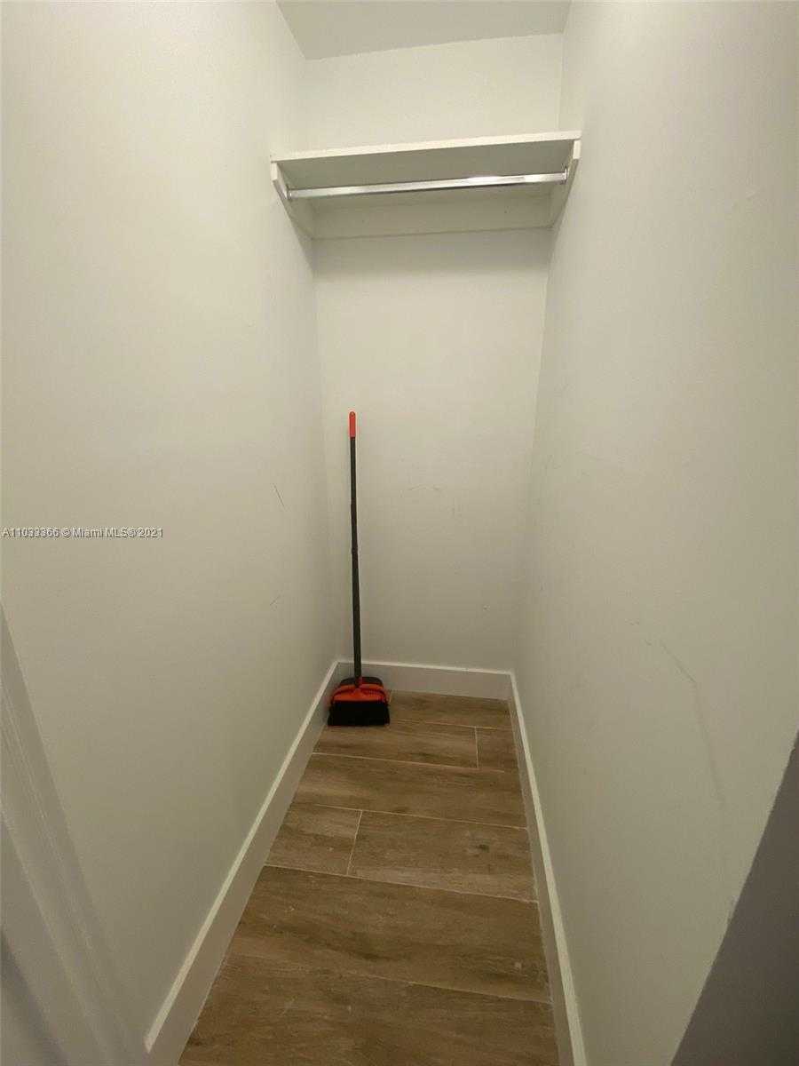 Small Image of 2301 COLLINS AVE #703, Miami Beach Number 17