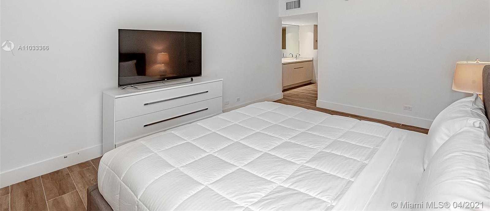 Small Image of 2301 COLLINS AVE #703, Miami Beach Number 20