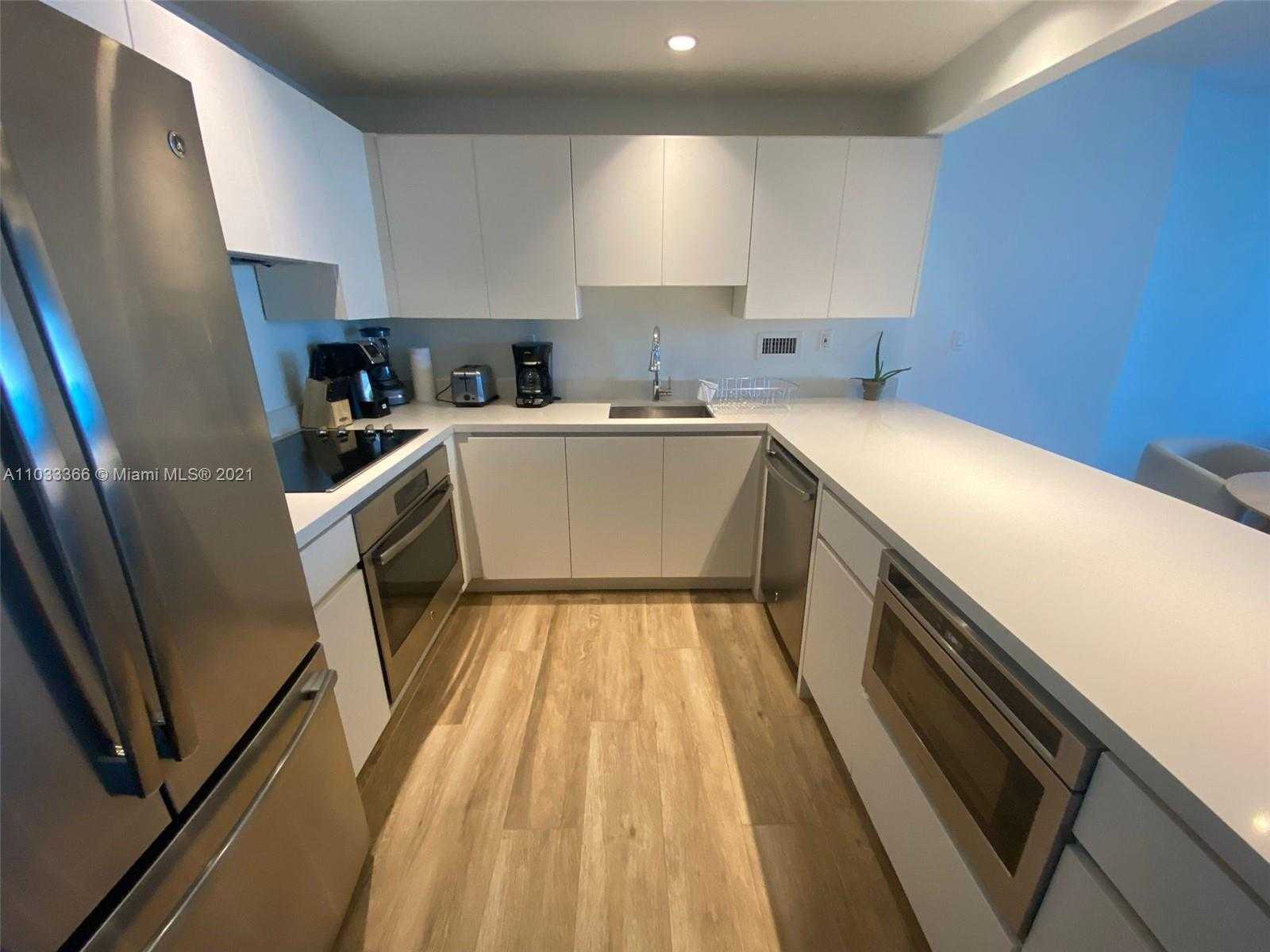 Small Image of 2301 COLLINS AVE #703, Miami Beach Number 8
