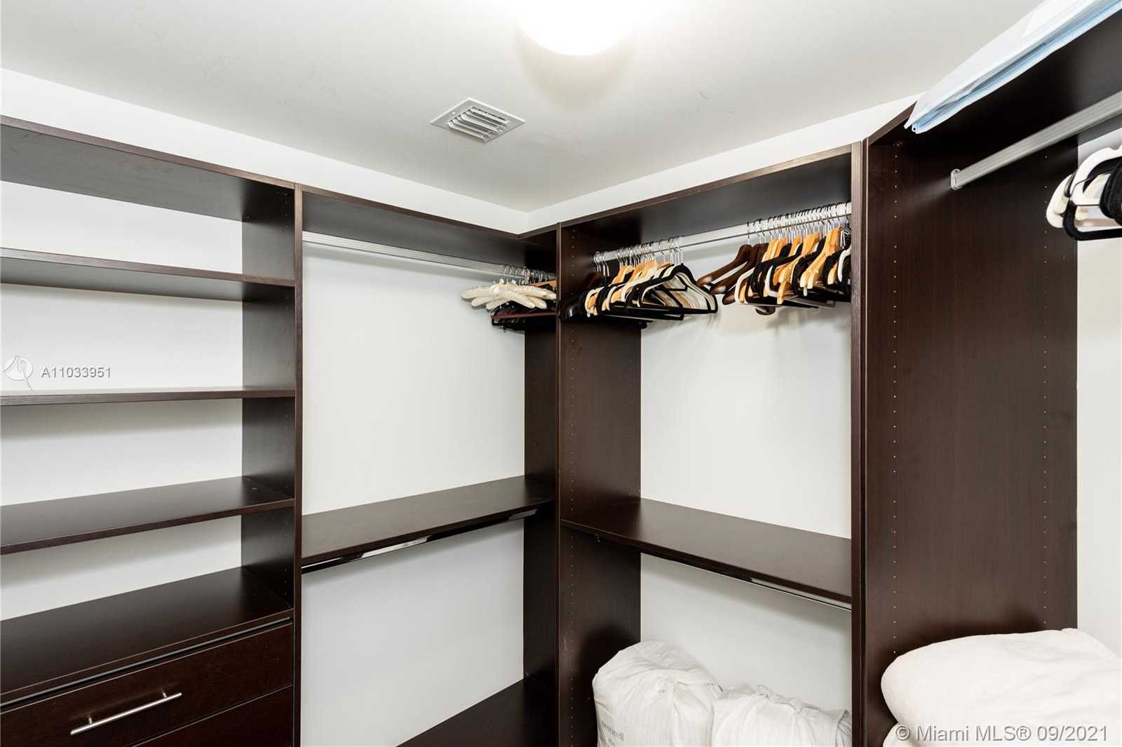 Small Image of 2711 SOUTH OCEAN DR #3202, Hollywood Number 19