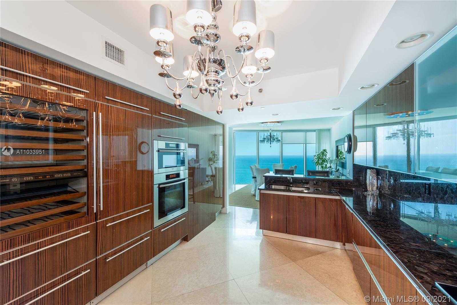 Small Image of 2711 SOUTH OCEAN DR #3202, Hollywood Number 9