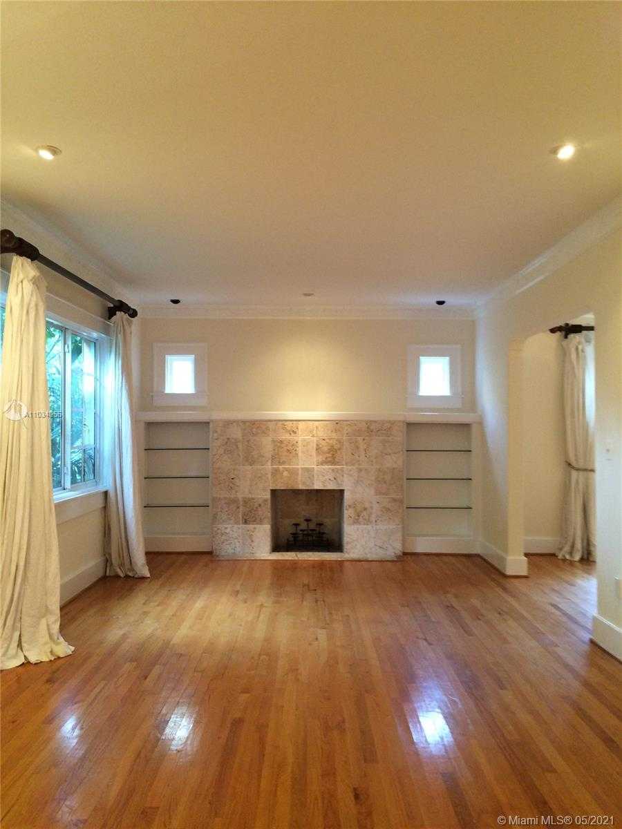 Small Image of 737 NAVARRE AVE, Coral Gables Number 3