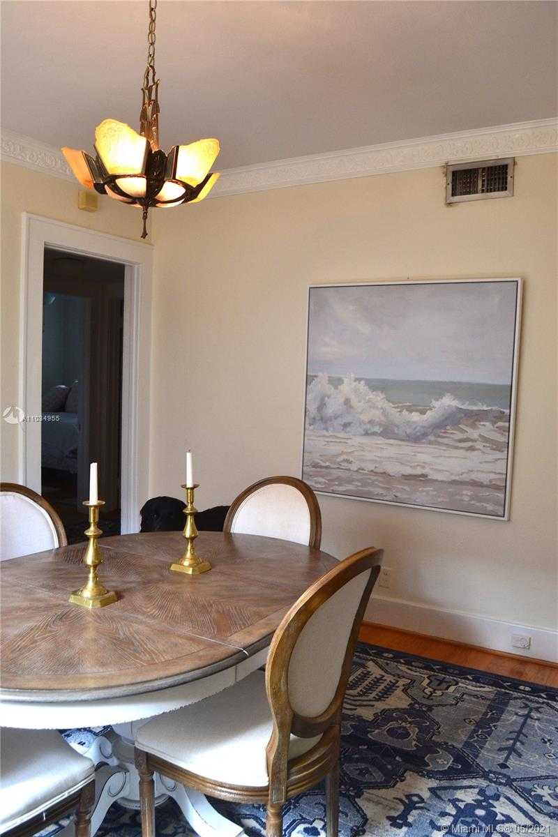 Small Image of 737 NAVARRE AVE, Coral Gables Number 9