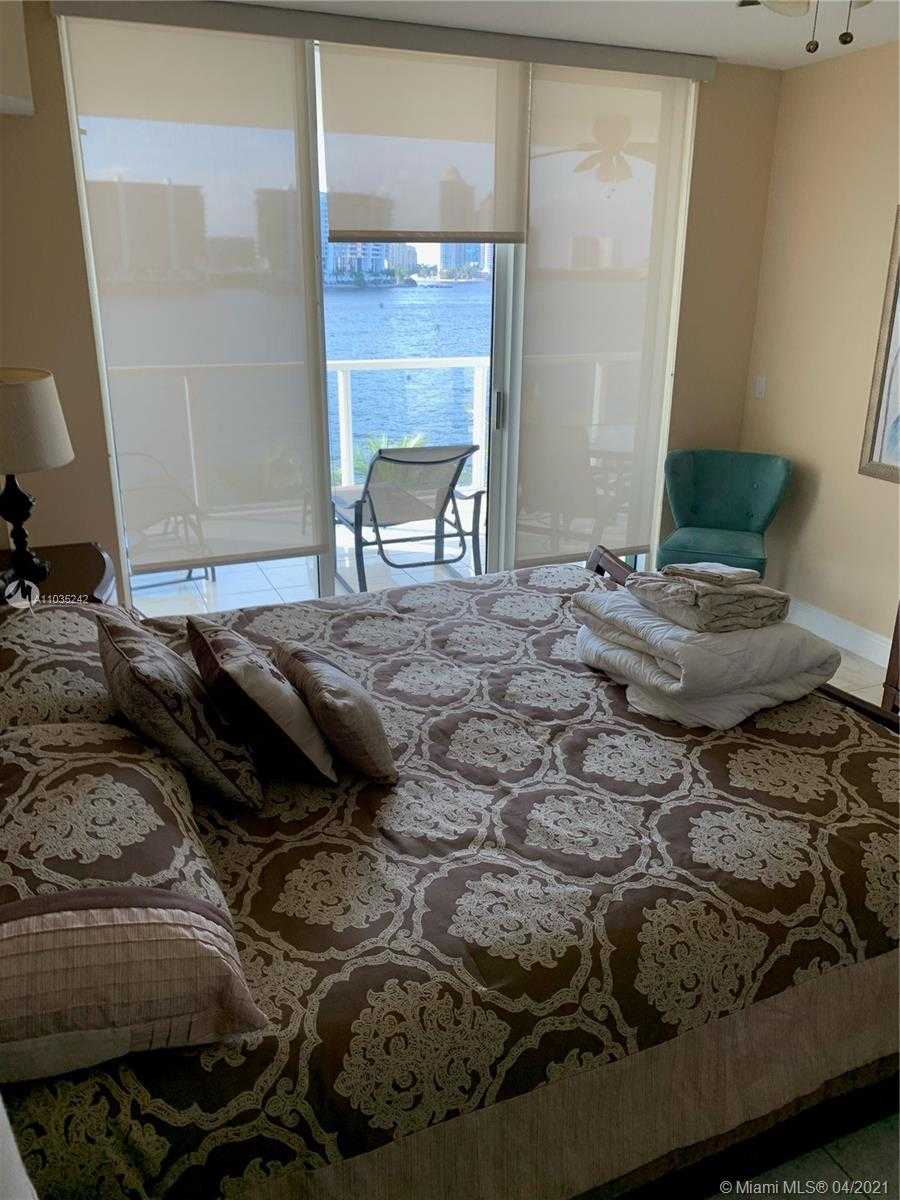 Small Image of 18100 NORTH BAY RD #402, Sunny Isles Beach Number 5