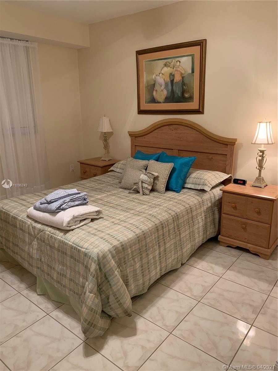 Small Image of 18100 NORTH BAY RD #402, Sunny Isles Beach Number 8