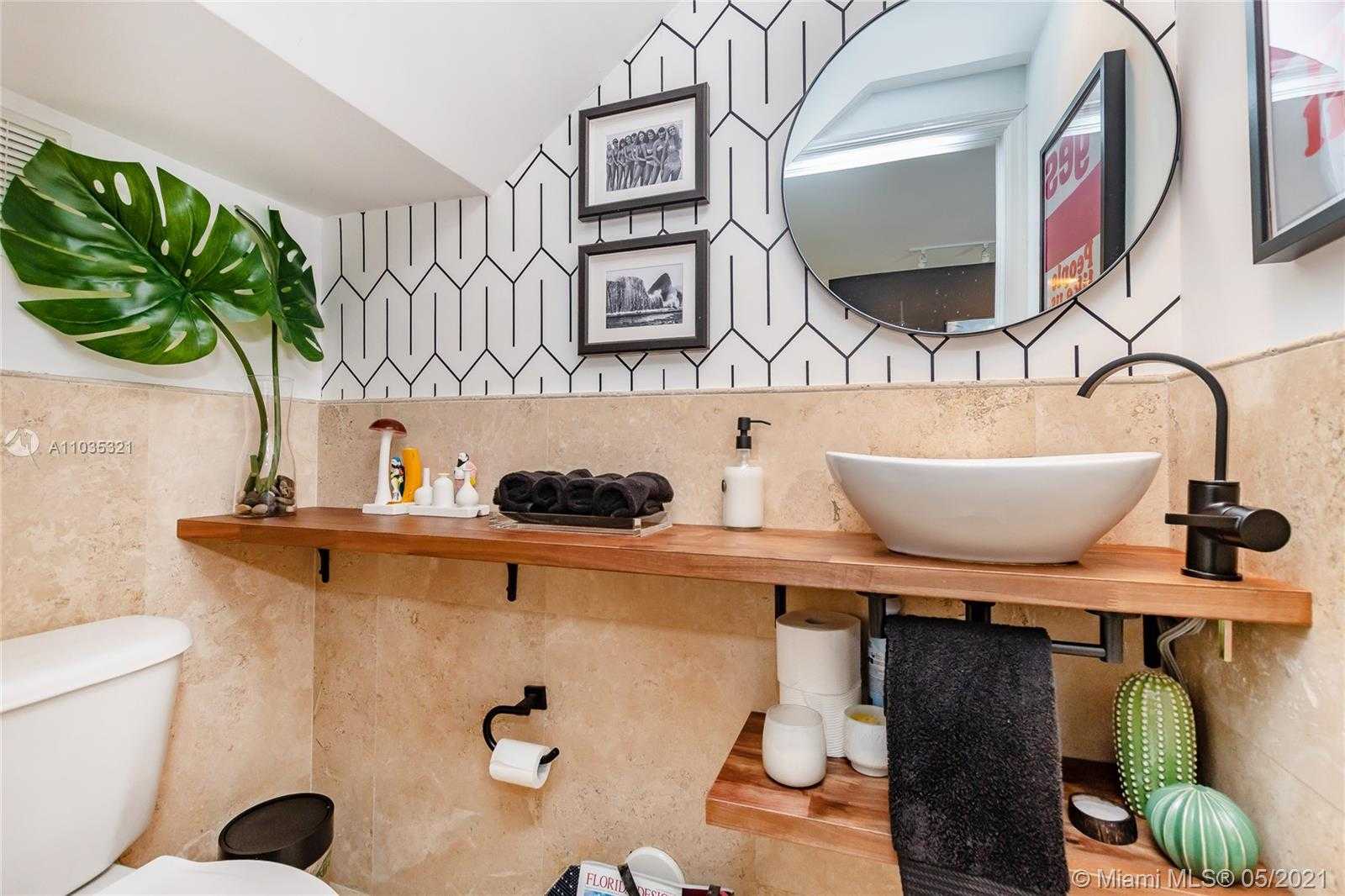 Small Image of 3166 INDIANA ST #I, Coconut Grove Number 17