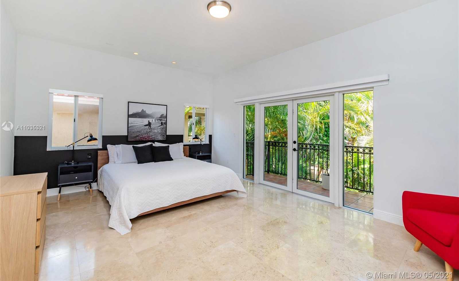 Small Image of 3166 INDIANA ST #I, Coconut Grove Number 19