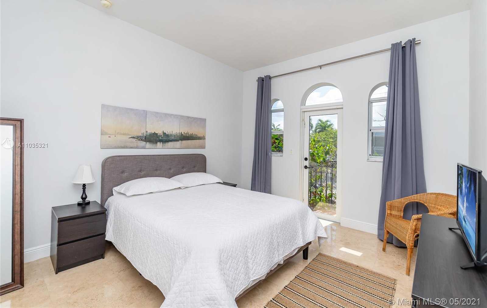 Small Image of 3166 INDIANA ST #I, Coconut Grove Number 27