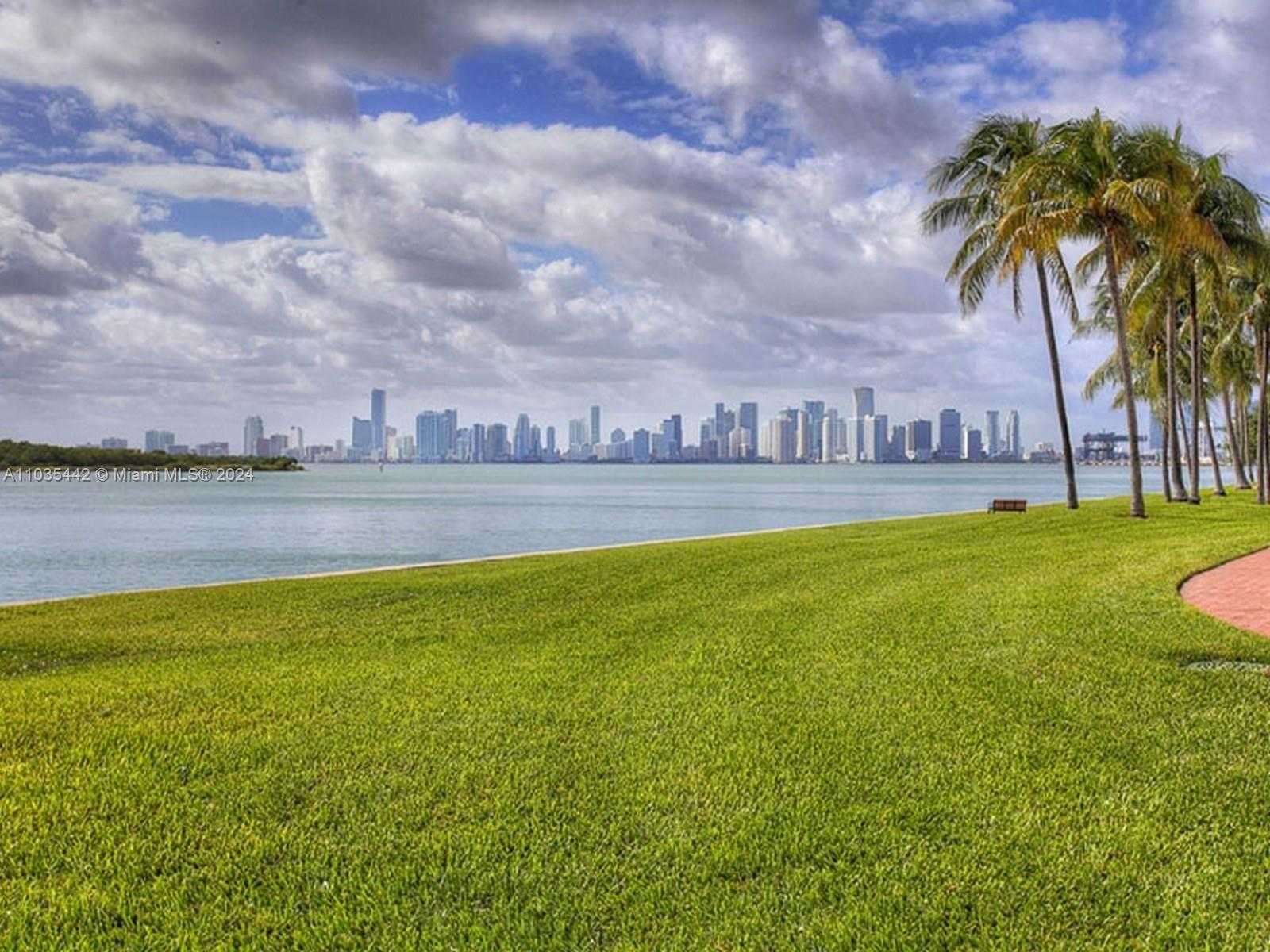 Small Image of 19223 FISHER ISLAND DR #19223, Miami Beach Number 41