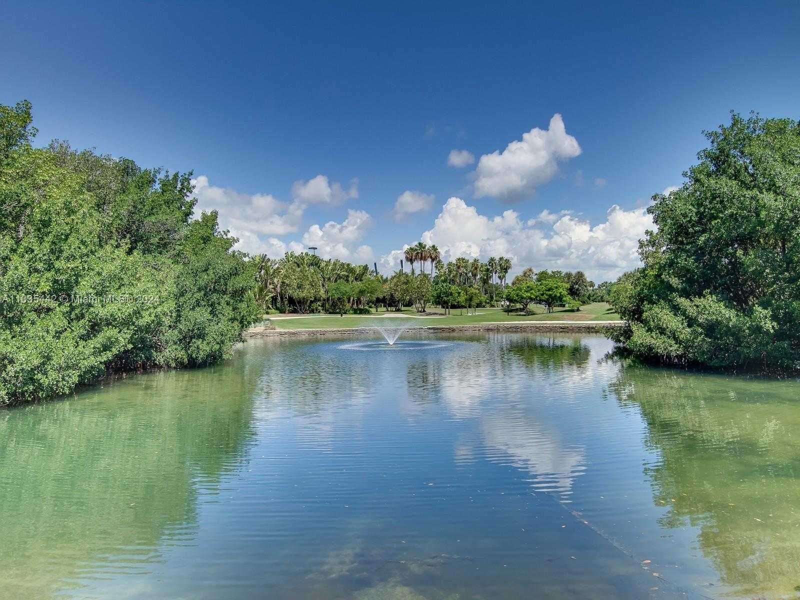Small Image of 19223 FISHER ISLAND DR #19223, Miami Beach Number 43