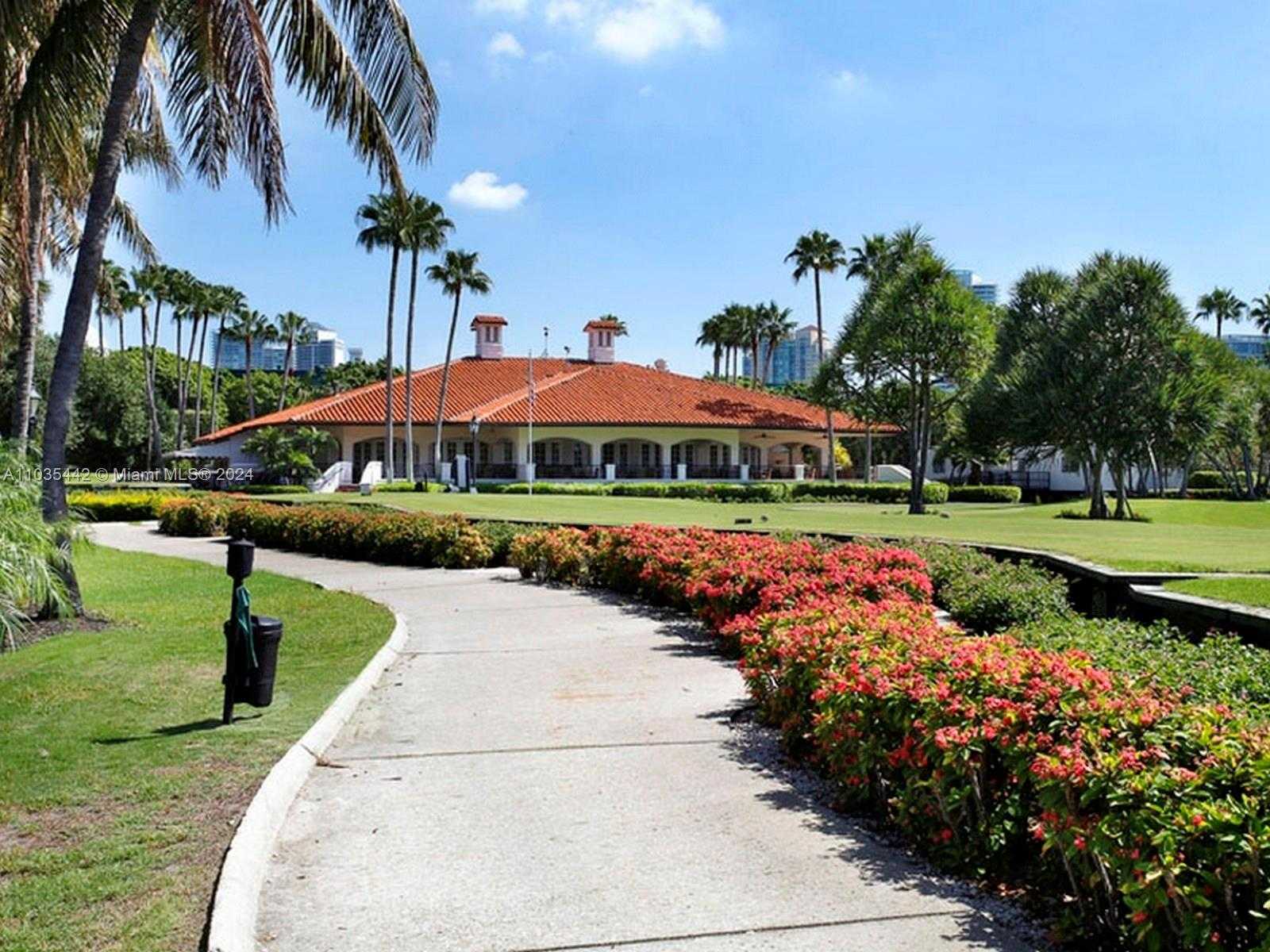 Small Image of 19223 FISHER ISLAND DR #19223, Miami Beach Number 44