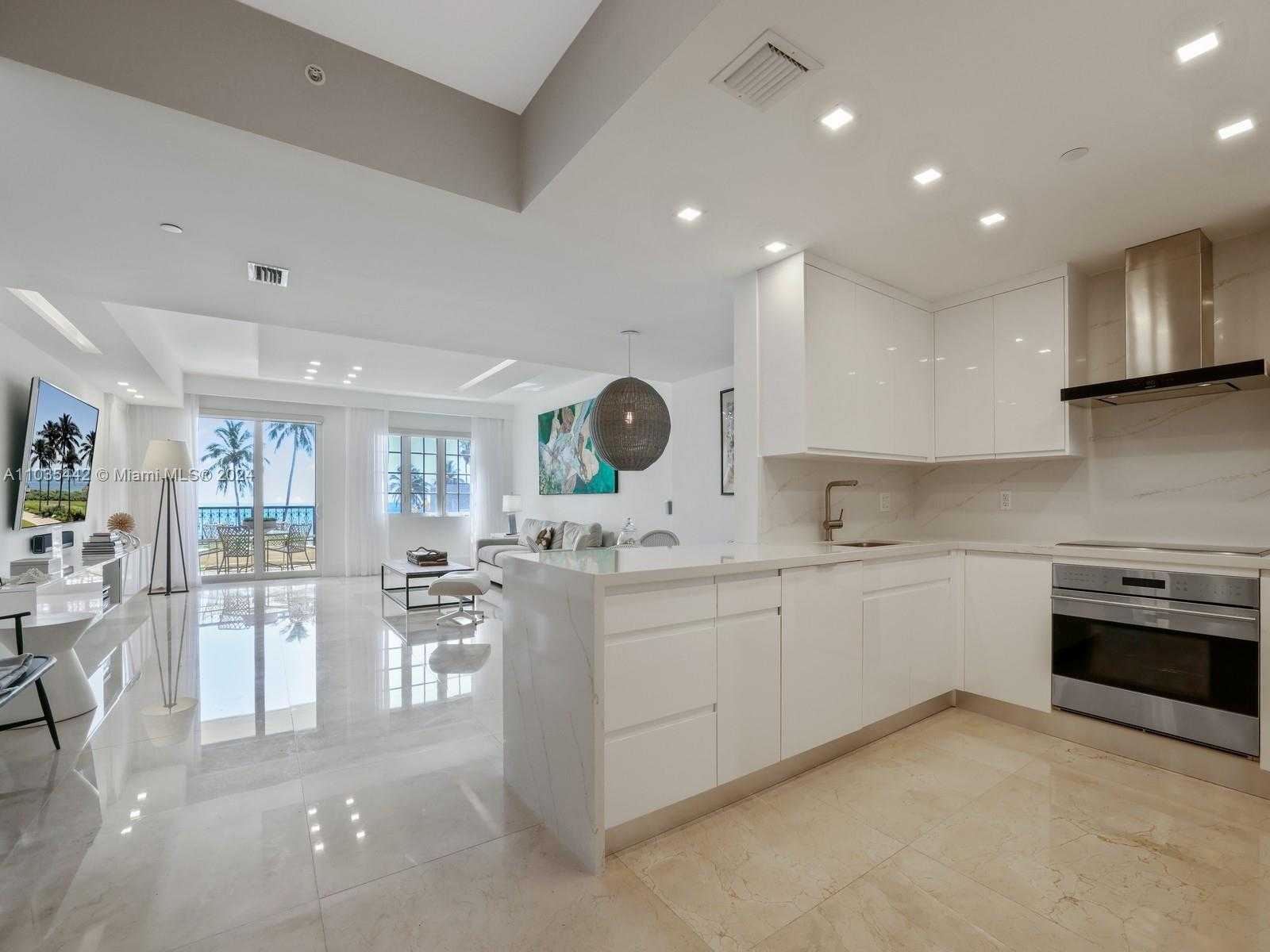Small Image of 19223 FISHER ISLAND DR #19223, Miami Beach Number 5