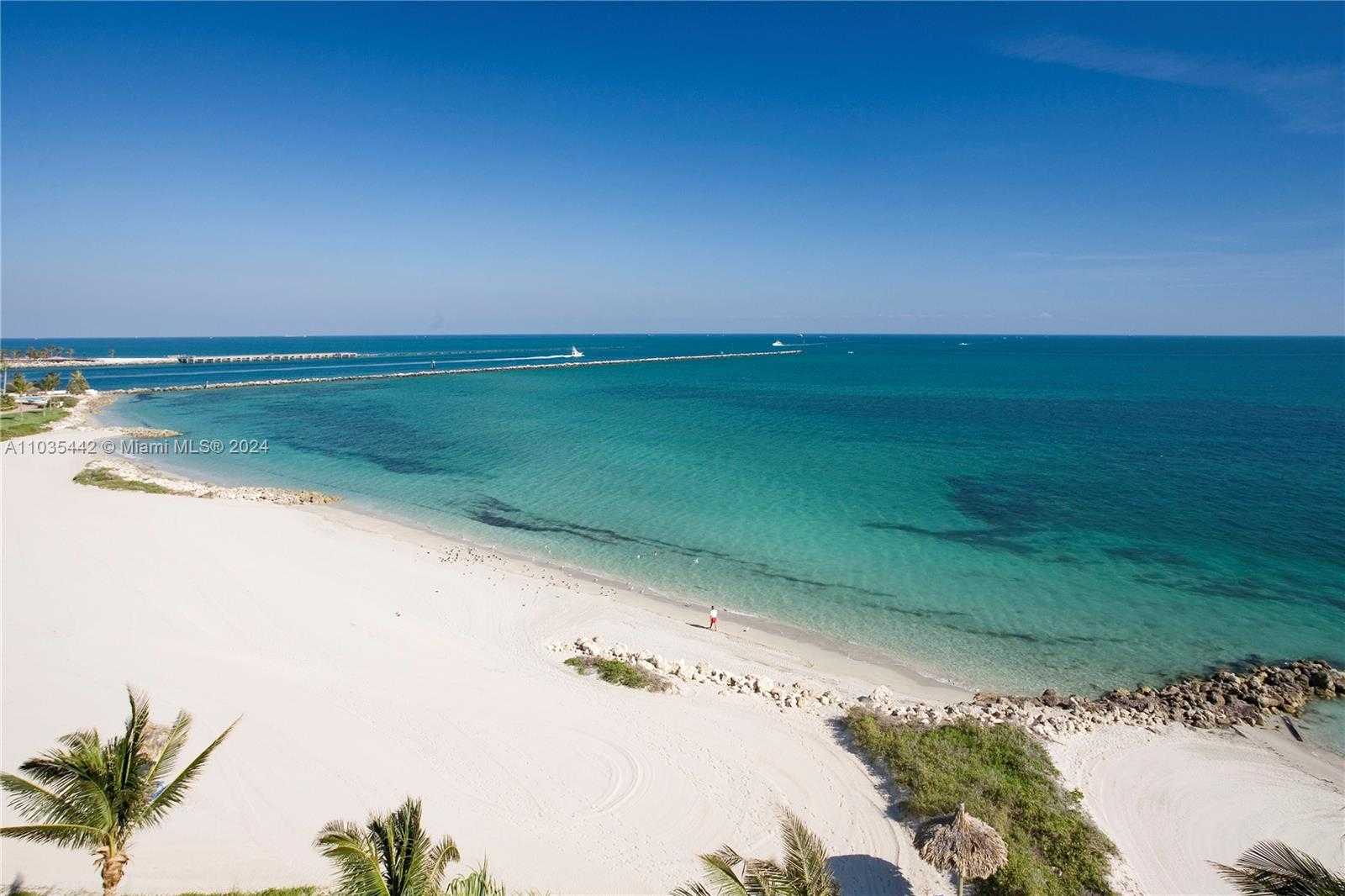 Small Image of 19223 FISHER ISLAND DR #19223, Miami Beach Number 54