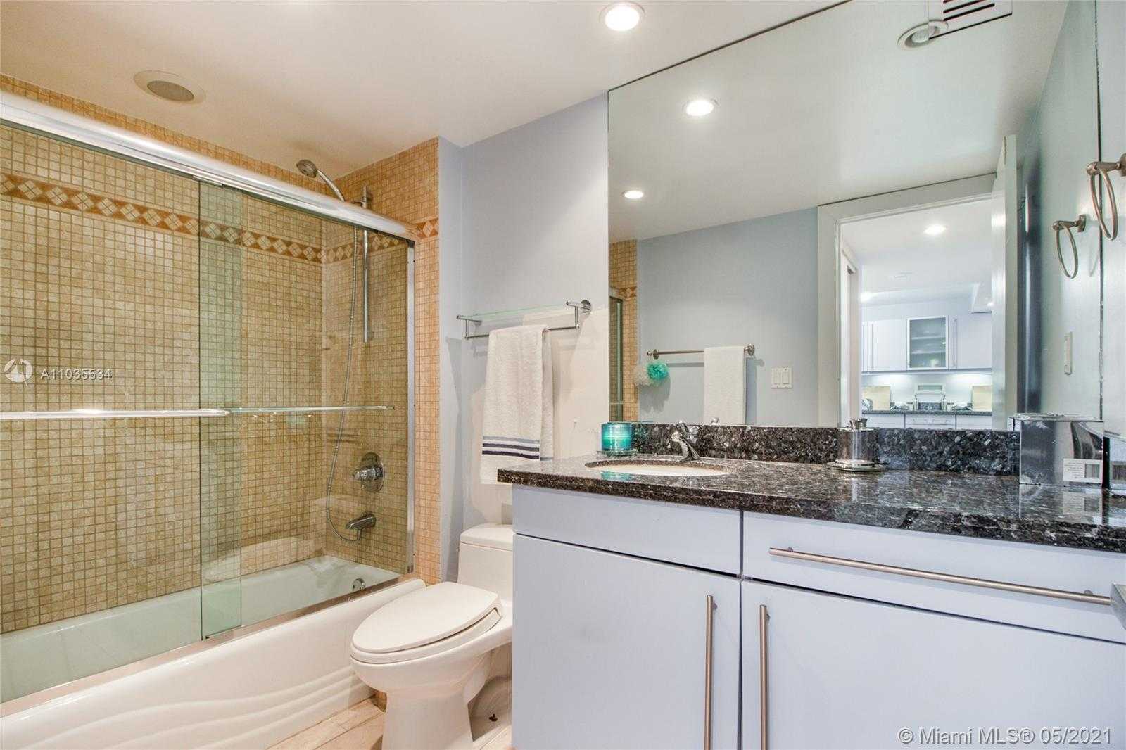 Small Image of 2301 COLLINS AVE #825, Miami Beach Number 10