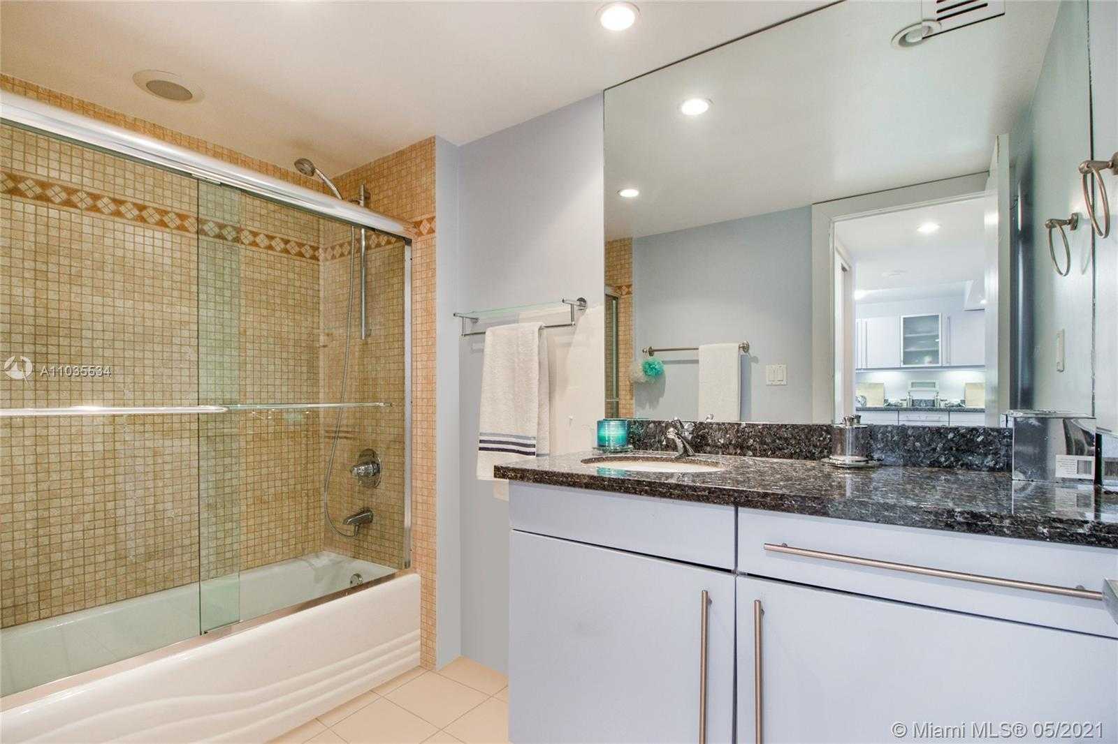 Small Image of 2301 COLLINS AVE #825, Miami Beach Number 11