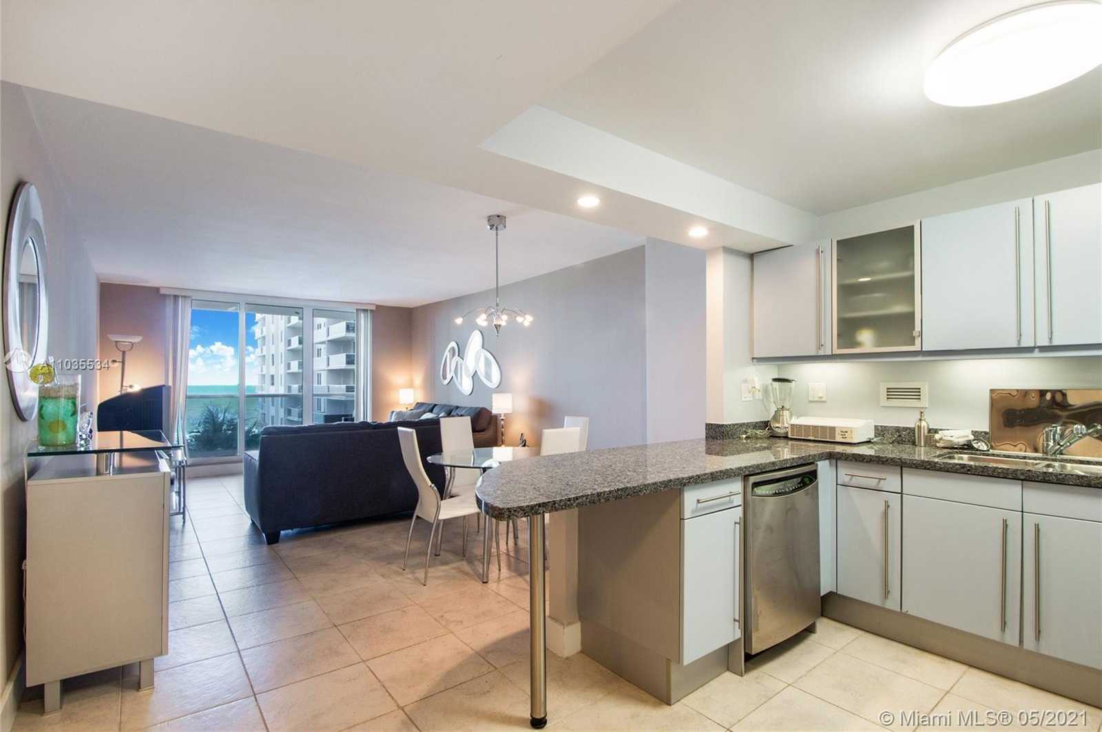 Small Image of 2301 COLLINS AVE #825, Miami Beach Number 3