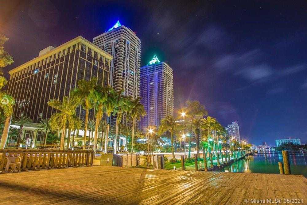 Small Image of 4779 COLLINS AVE #3904, Miami Beach Number 27