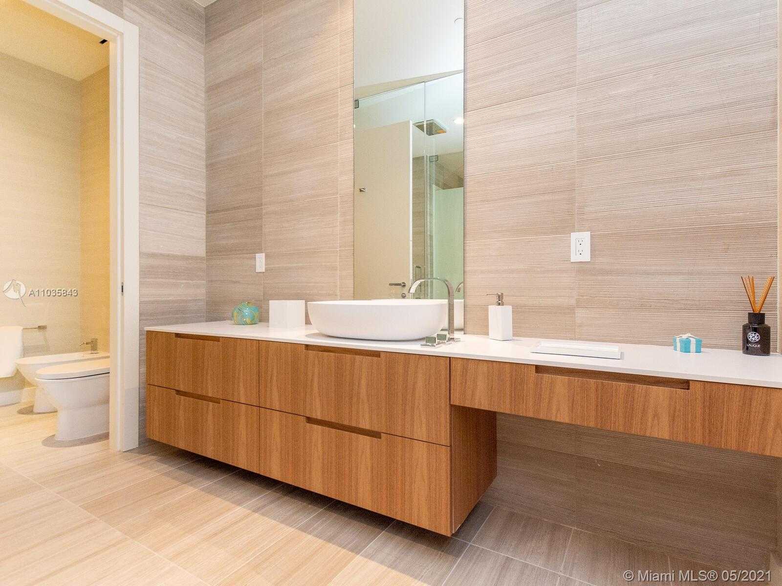 Small Image of 4701 NORTH MERIDIAN AVE #305, Miami Beach Number 23