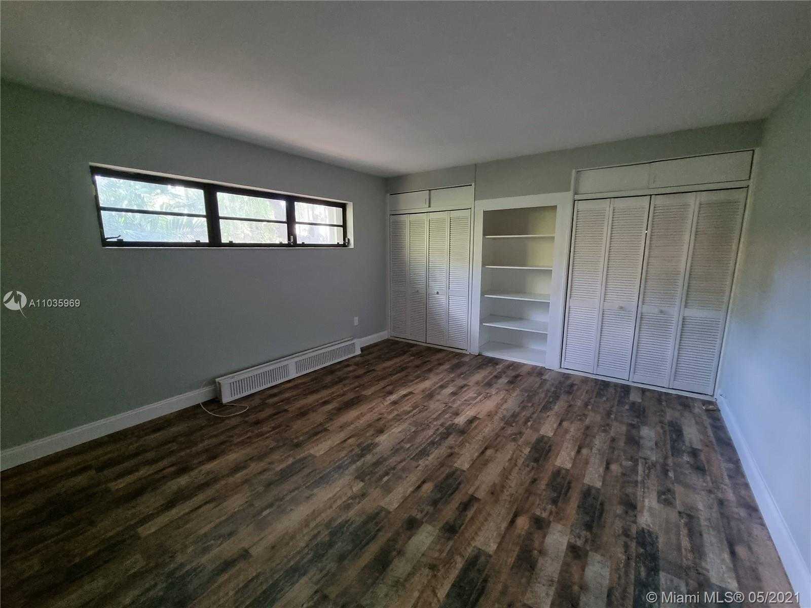 Small Image of 66 Samana Dr, Miami, FL 33133, USA Number 13