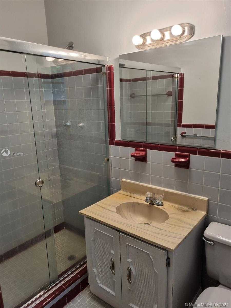 Small Image of 66 Samana Dr, Miami, FL 33133, USA Number 17