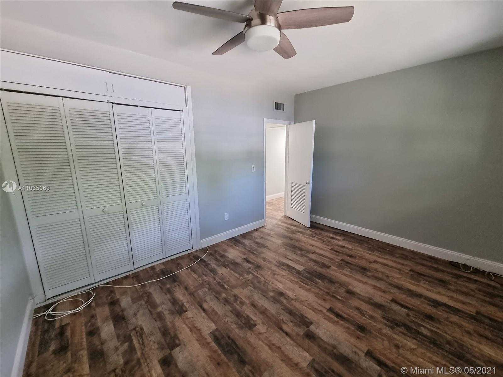 Small Image of 66 Samana Dr, Miami, FL 33133, USA Number 18