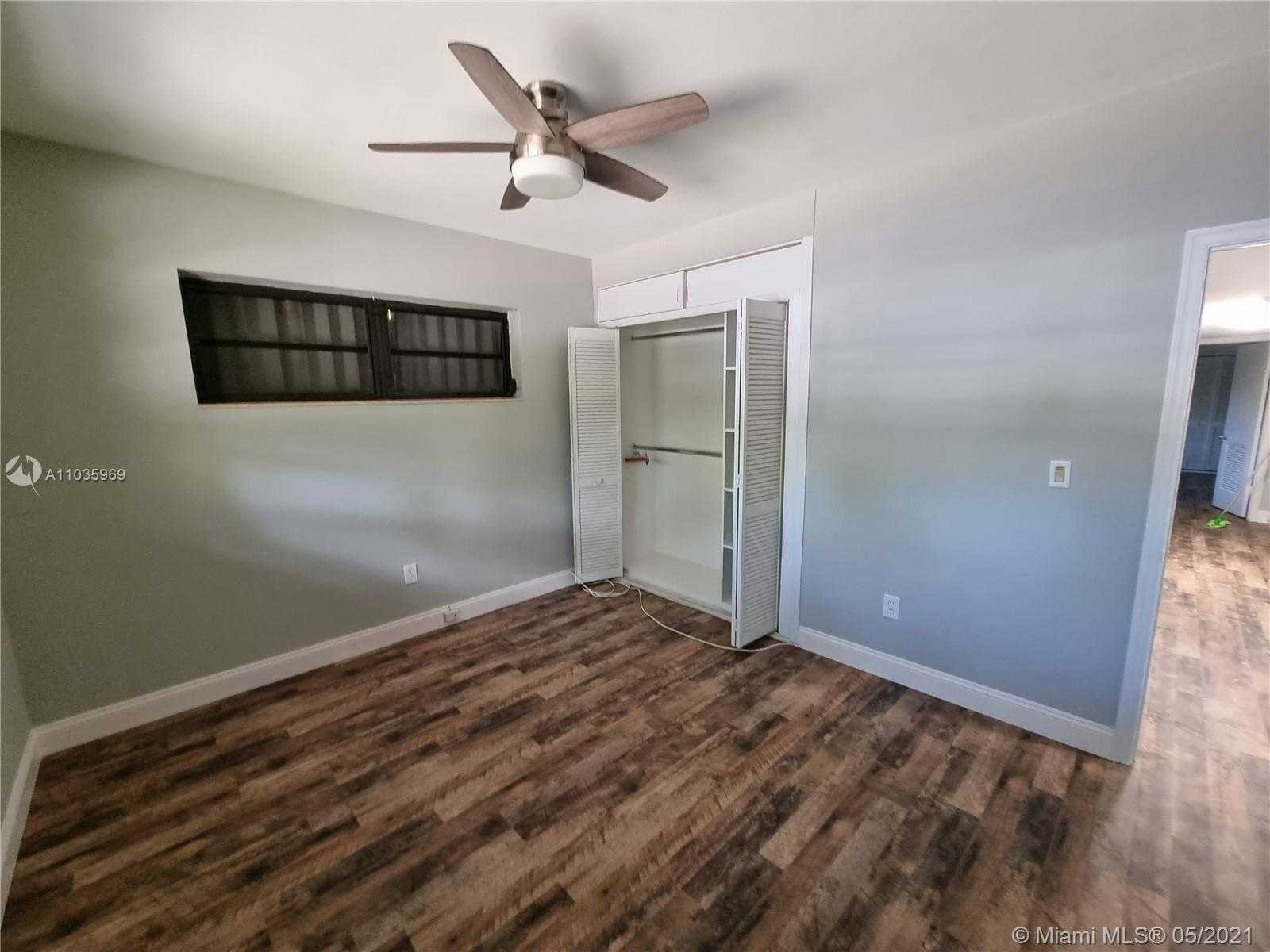 Small Image of 66 Samana Dr, Miami, FL 33133, USA Number 20