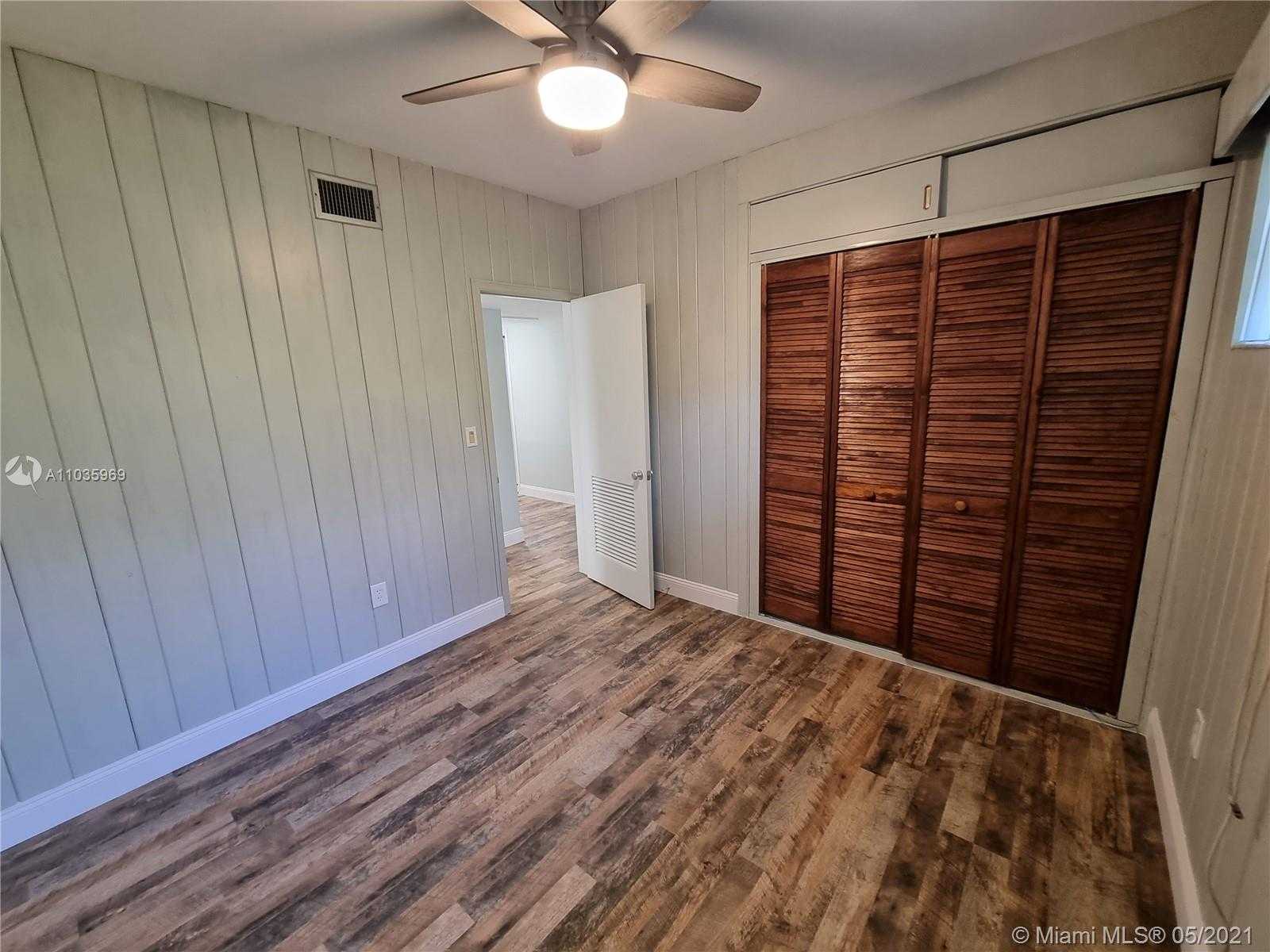 Small Image of 66 Samana Dr, Miami, FL 33133, USA Number 24