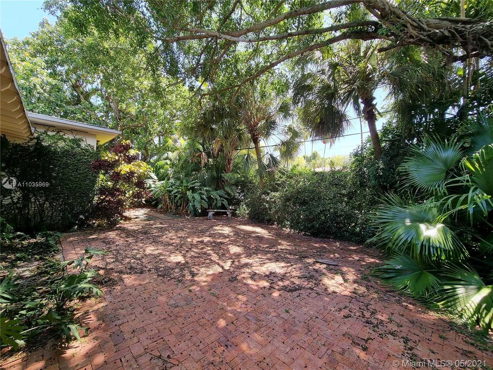 Small Image of 66 Samana Dr, Miami, FL 33133, USA Number 26