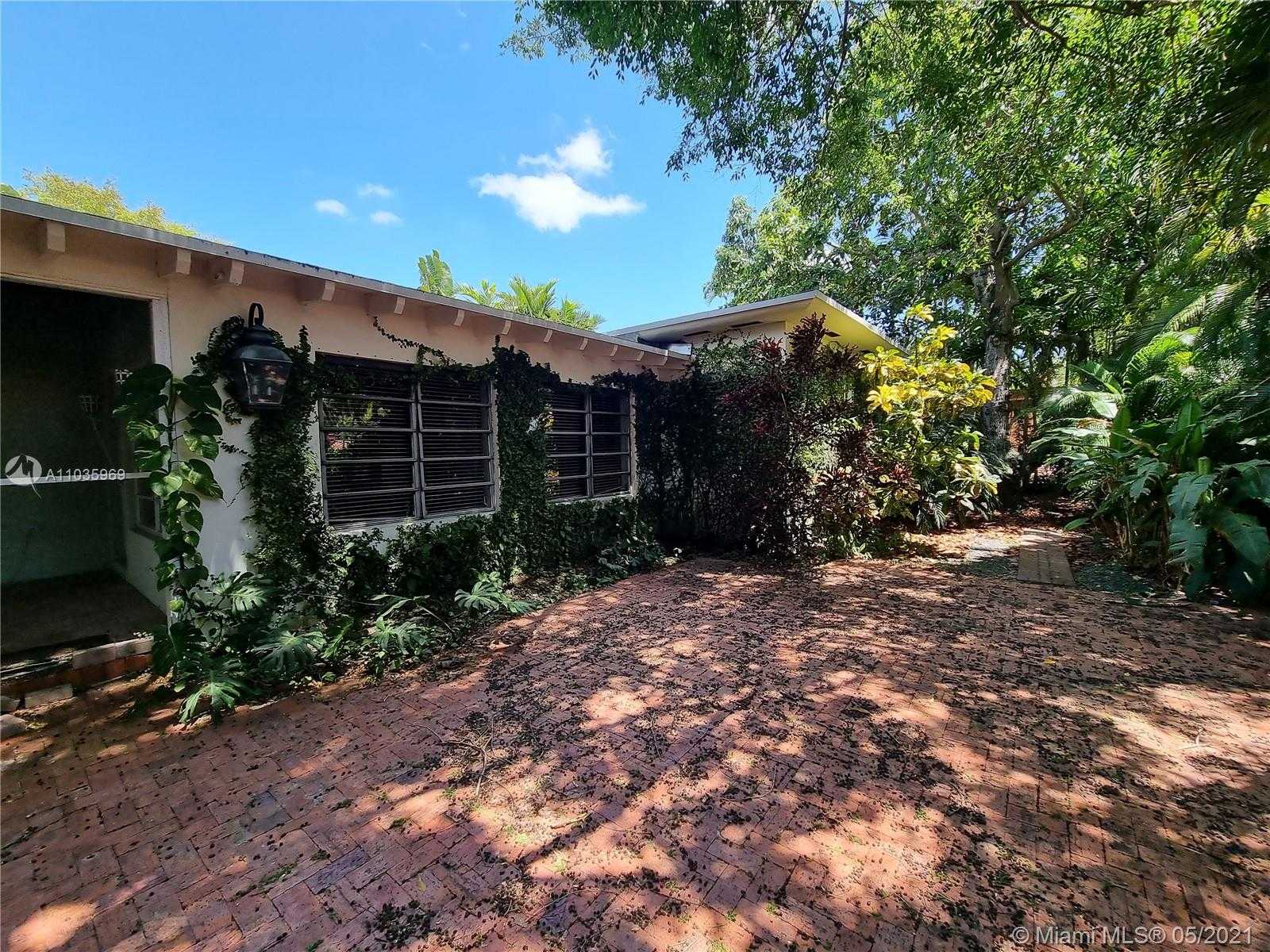 Small Image of 66 Samana Dr, Miami, FL 33133, USA Number 27