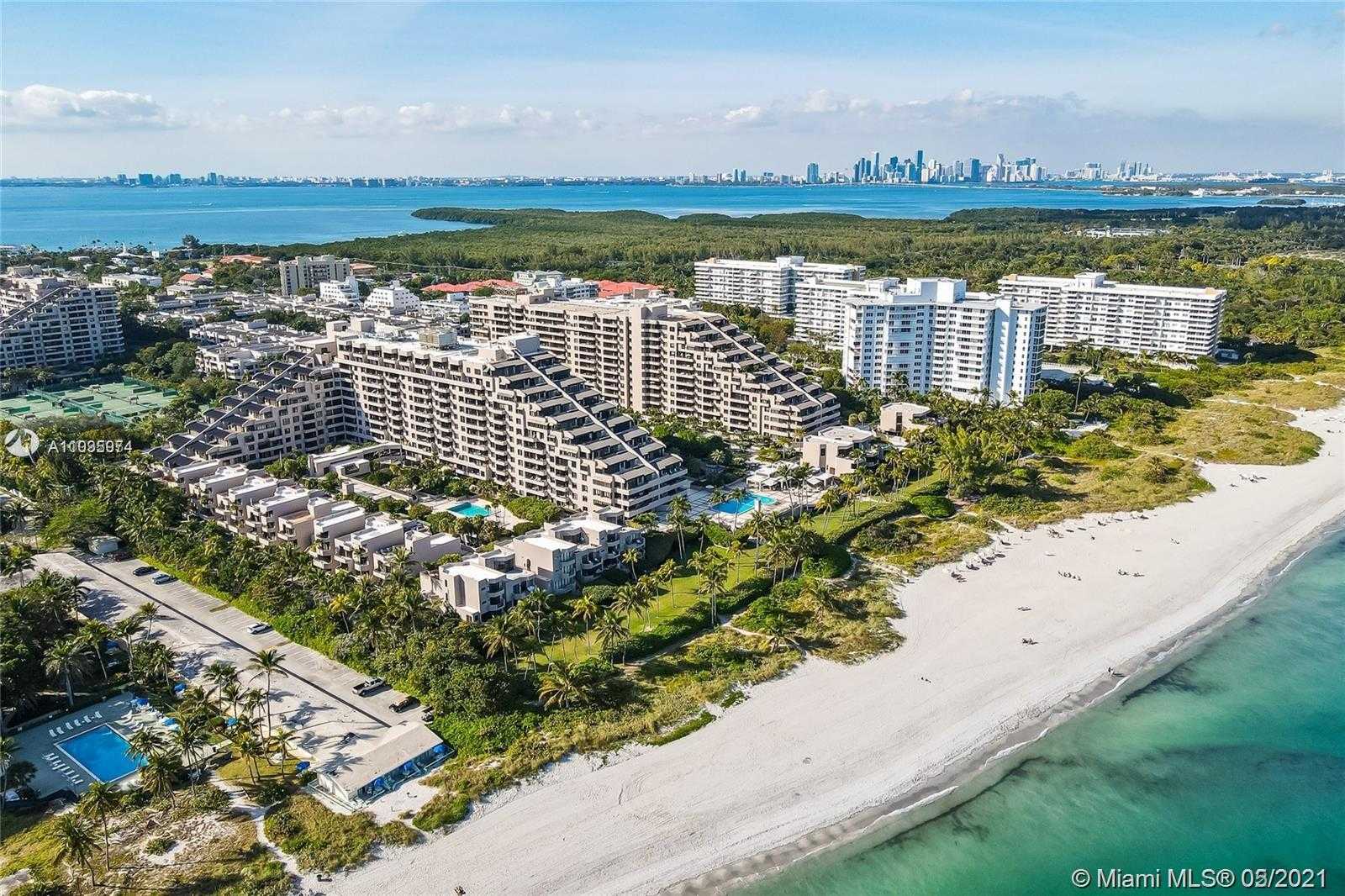 Small Image of 201 CRANDON BLVD #420, Key Biscayne Number 16