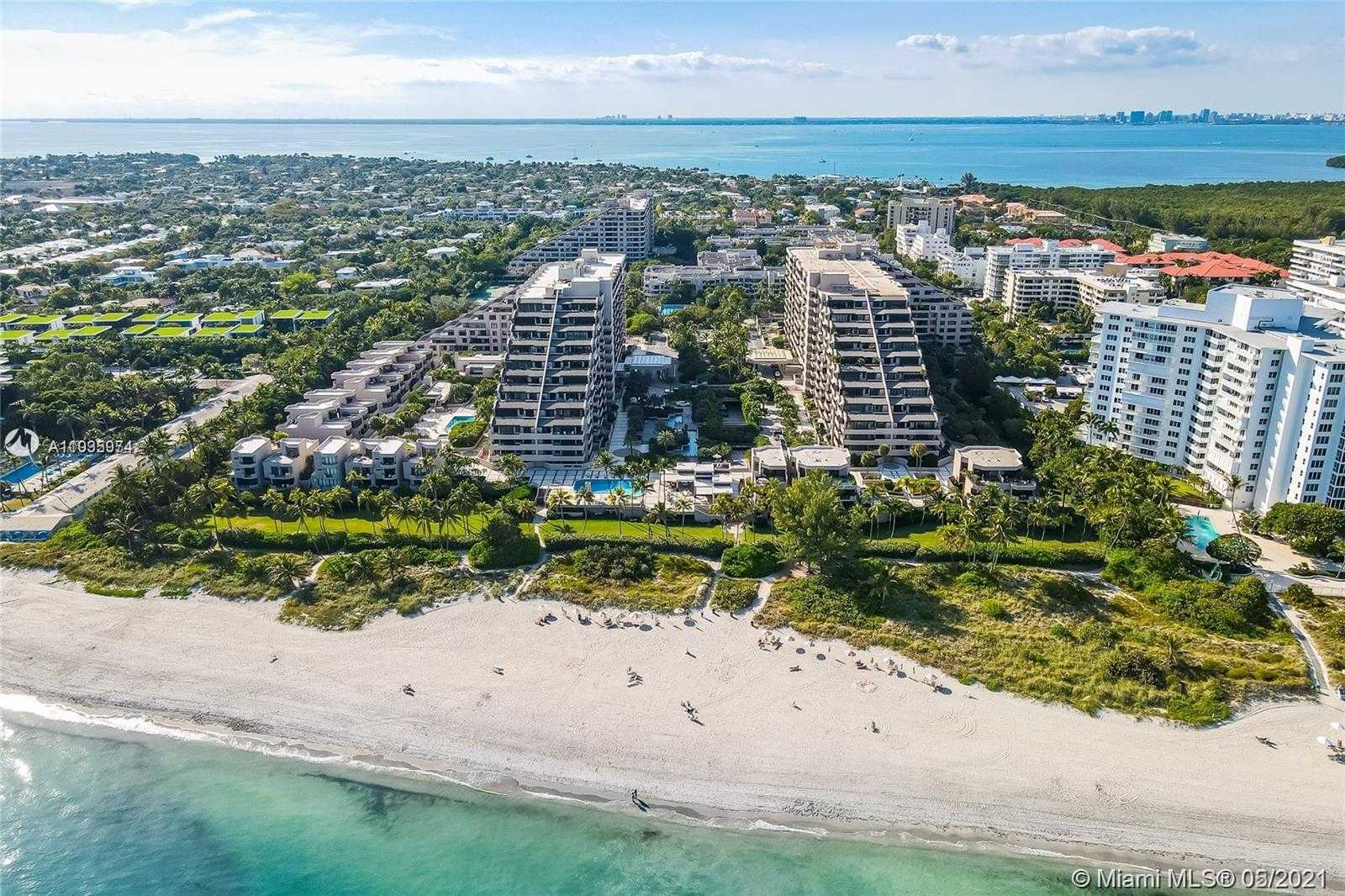 Small Image of 201 CRANDON BLVD #420, Key Biscayne Number 17