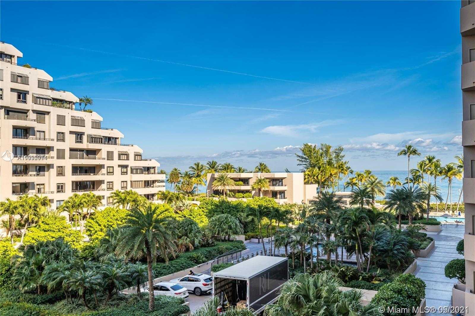 Small Image of 201 CRANDON BLVD #420, Key Biscayne Number 7