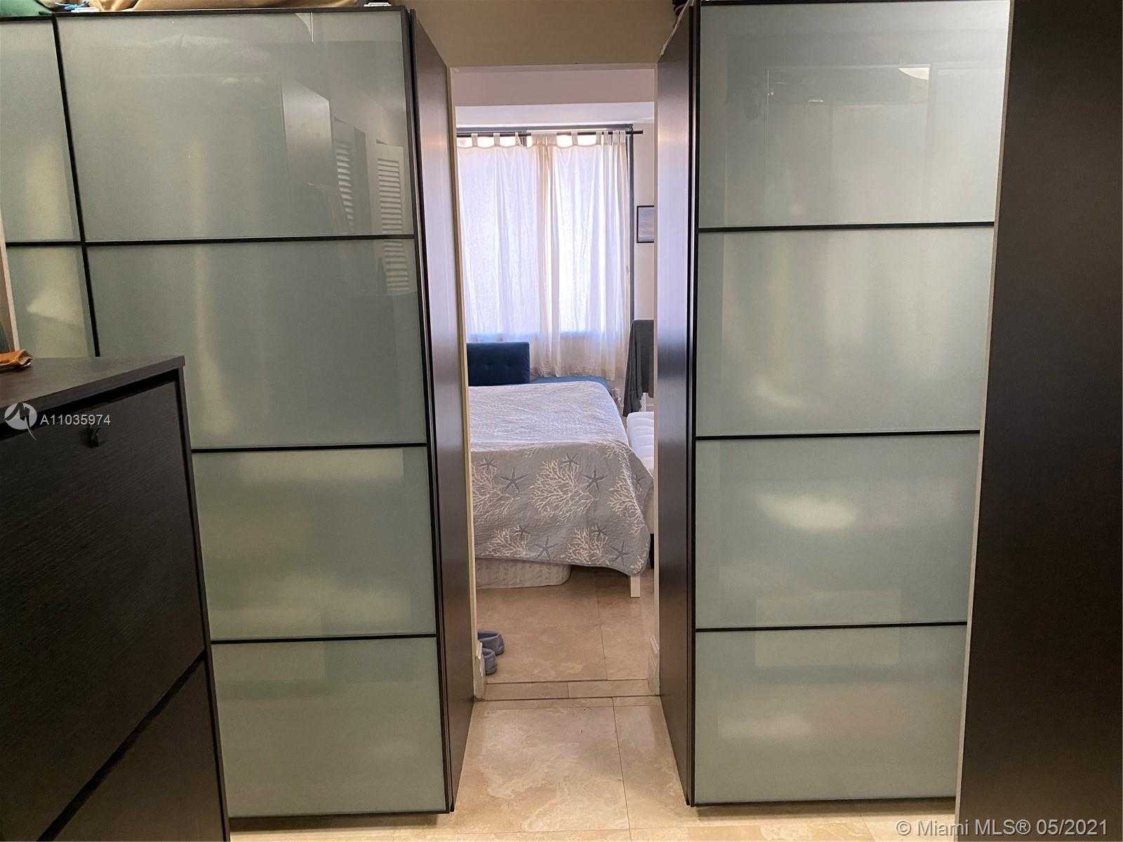 Small Image of 201 CRANDON BLVD #420, Key Biscayne Number 9