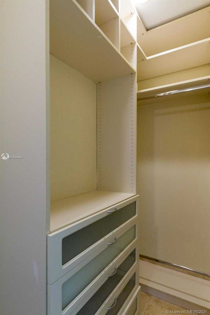 Small Image of 888 BRICKELL KEY DR #2802, Miami Number 22