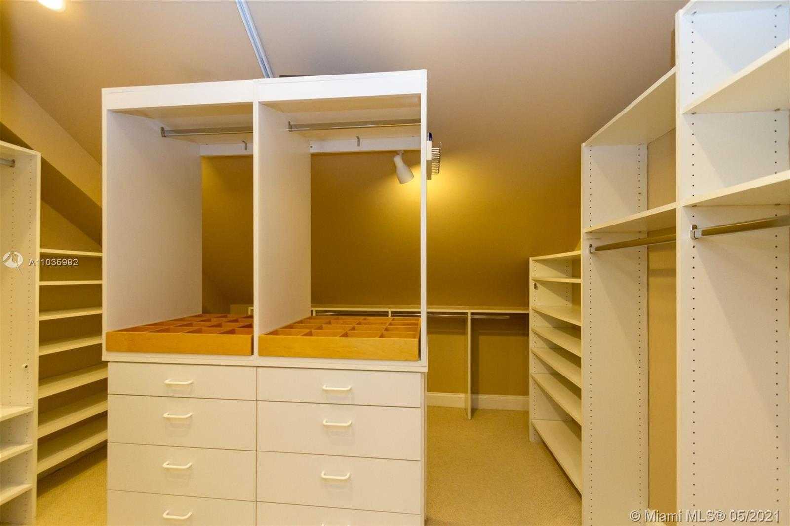 Small Image of 888 BRICKELL KEY DR #2802, Miami Number 42