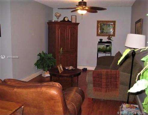 Small Image of 11411 SOUTH WEST 114TH ST, Miami Number 4
