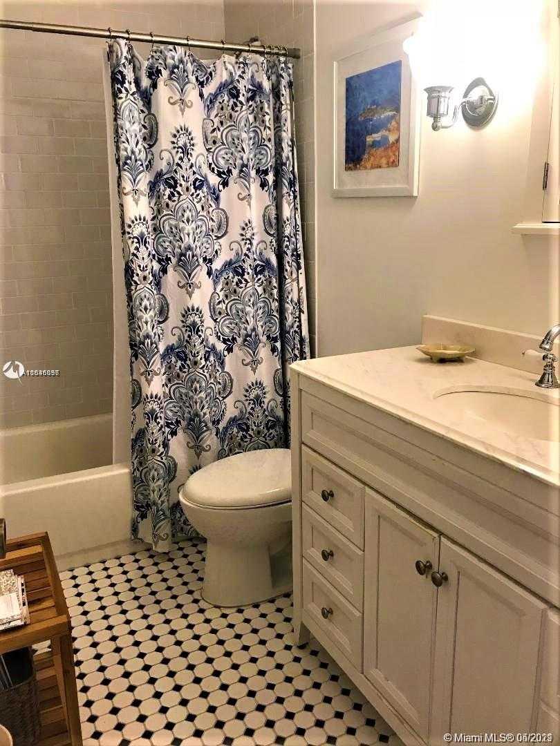 Small Image of 11411 SOUTH WEST 114TH ST, Miami Number 9