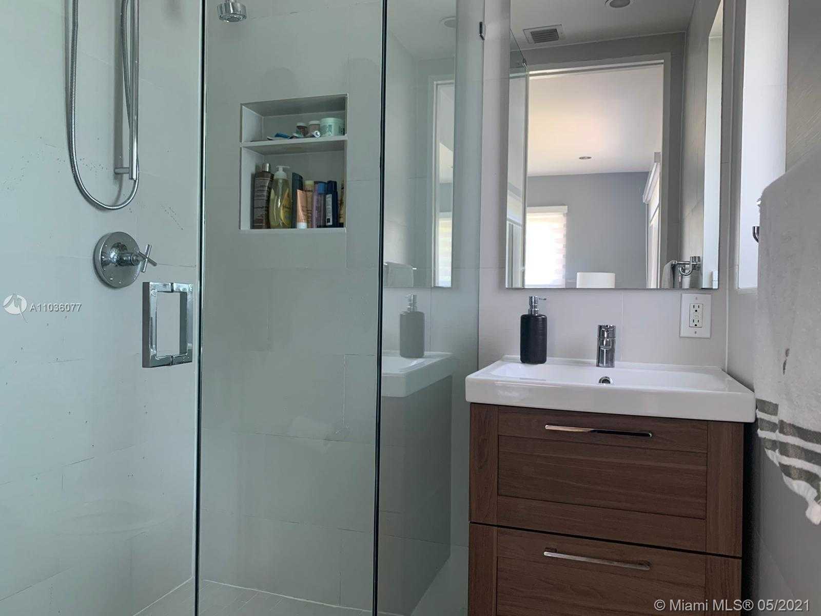 Small Image of 354 NORTH EAST 91ST ST, Miami Shores Number 10
