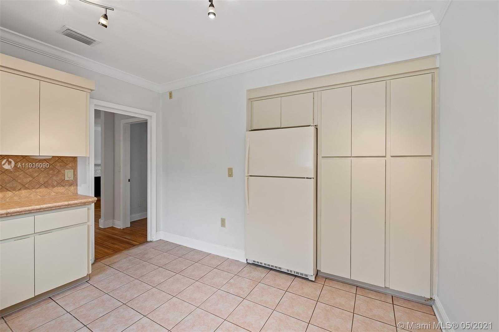Small Image of 641 NAVARRE AVE, Coral Gables Number 12