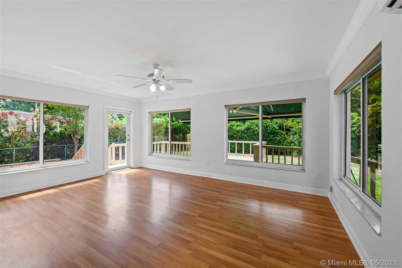 Small Image of 641 NAVARRE AVE, Coral Gables Number 8