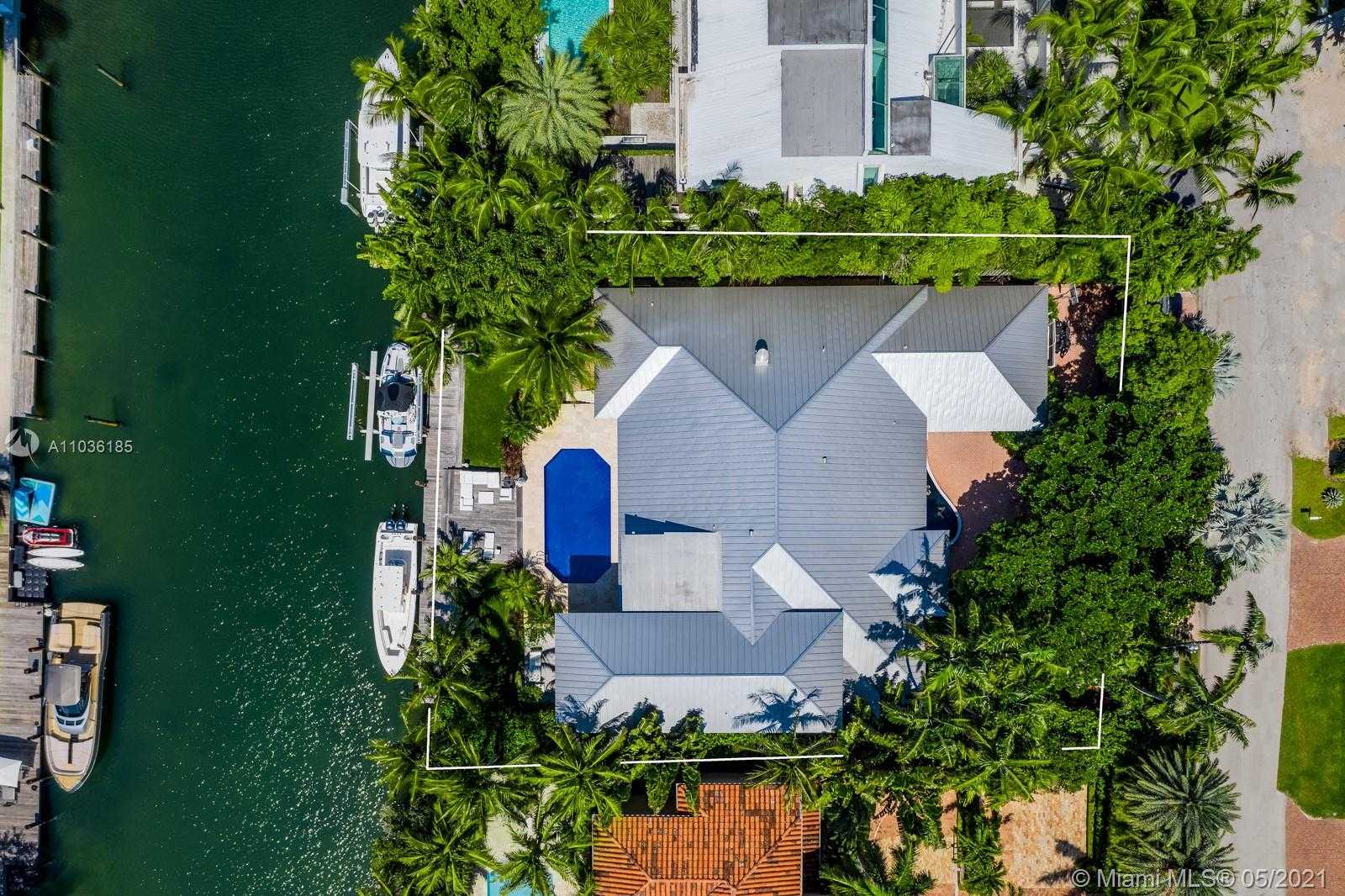 Small Image of 171 CAPE FLORIDA DR, Key Biscayne Number 2